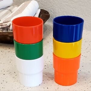 Ingrid Chicago Mid Century Modern Set Of 6 Colorful Nesting Plastic Cups, EUC